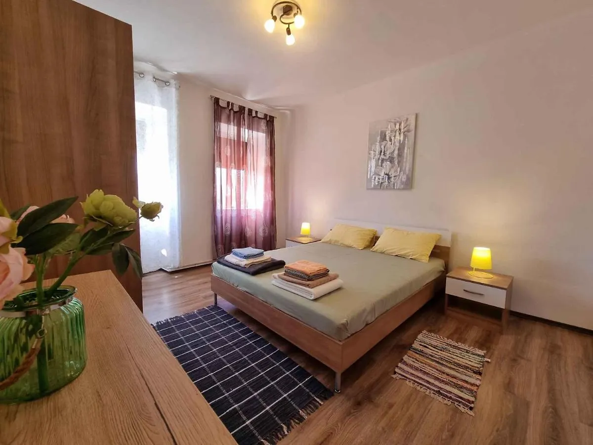 Holiday Home In Grizane 42935
