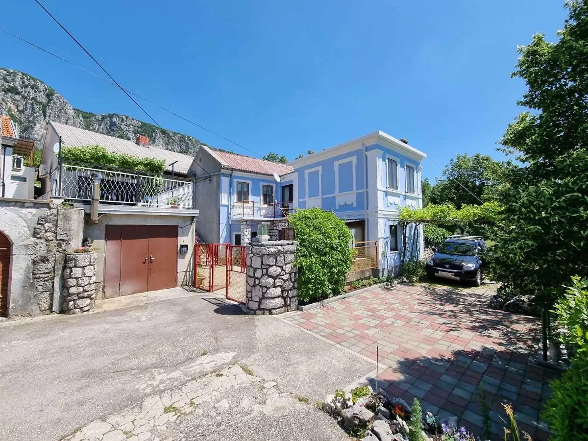 Holiday Home In Grizane 42935 contacts